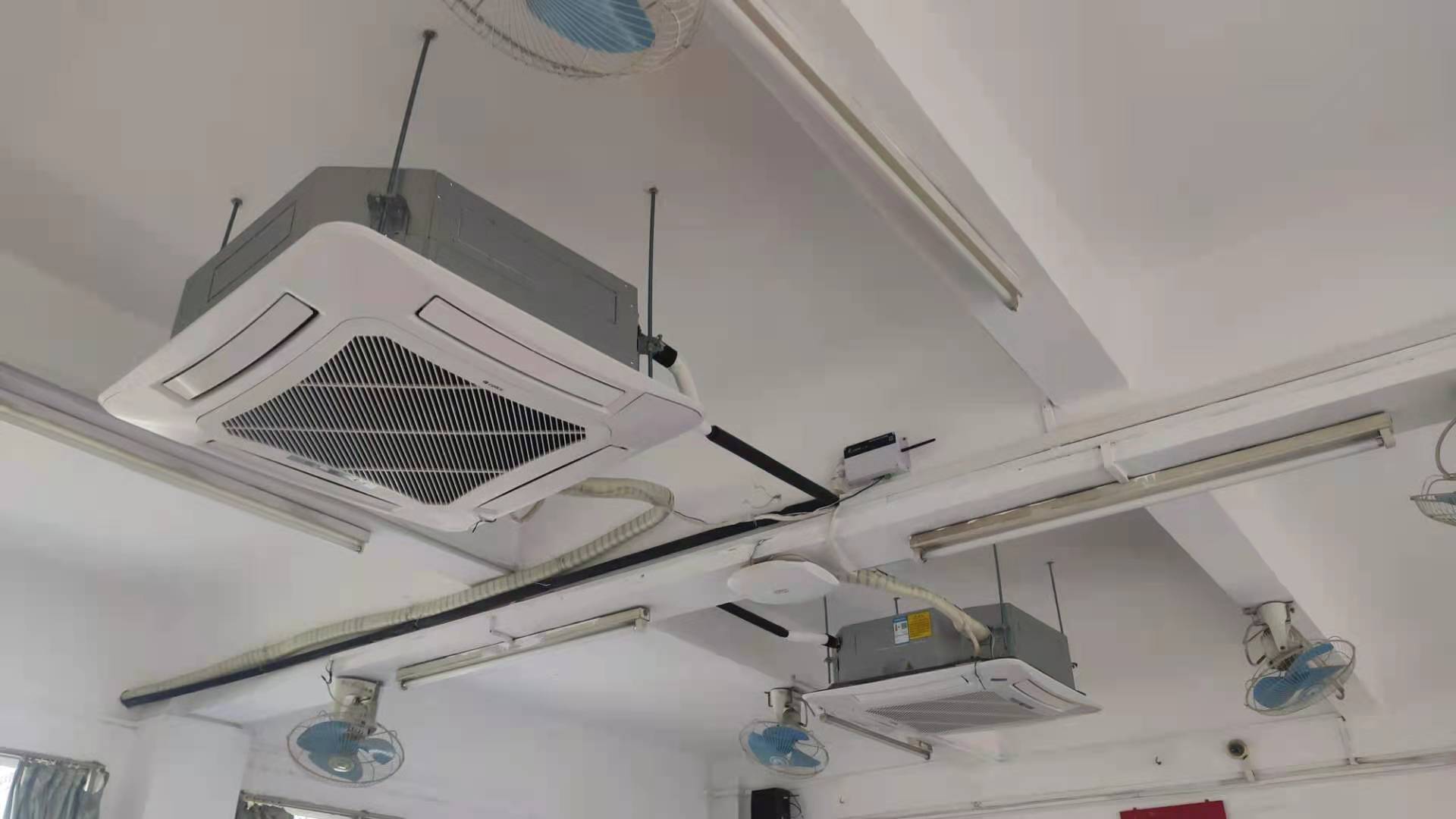 潮州城基中学教室空调控制系统正式完工