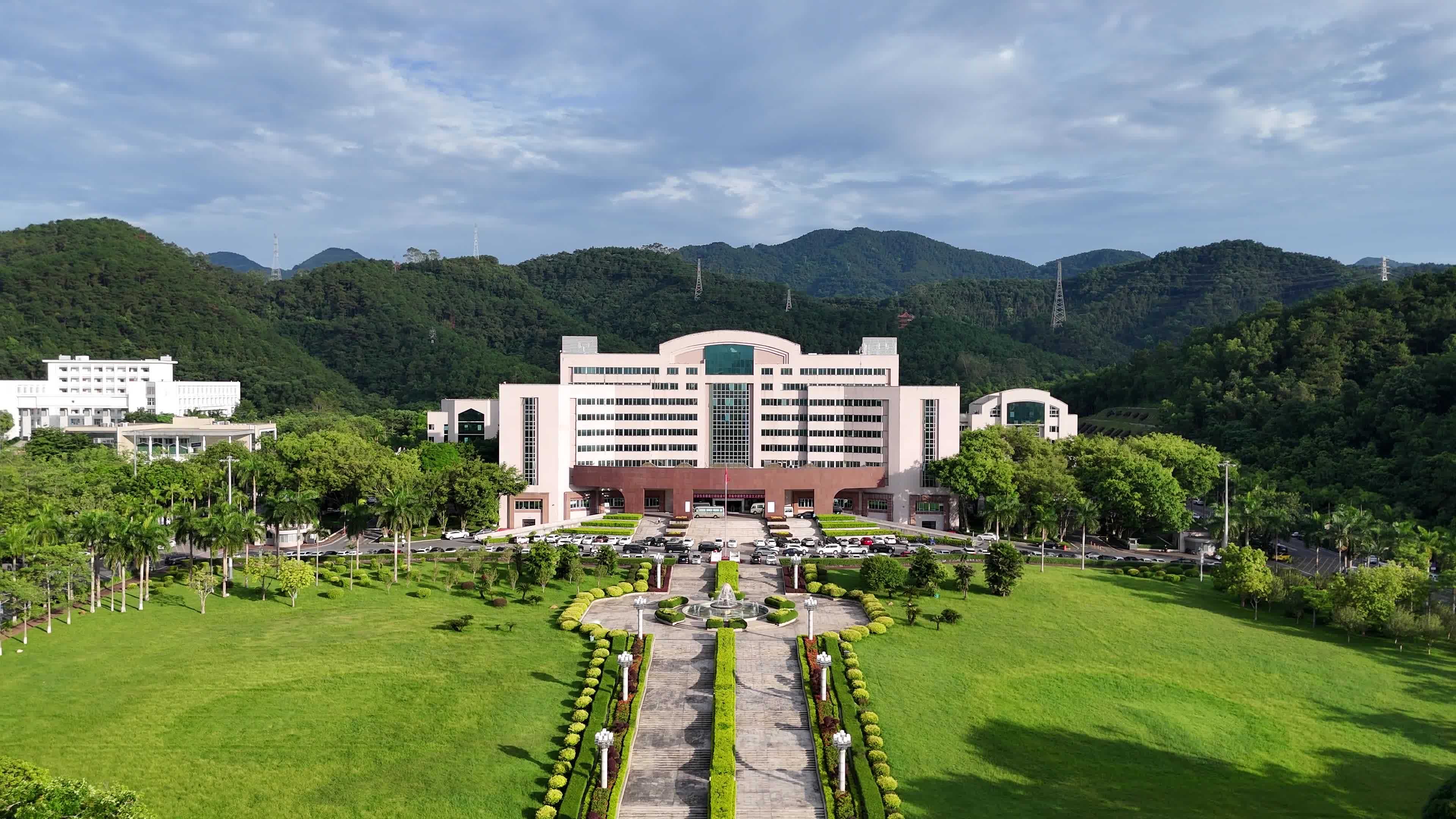广东省云浮市政府办公楼空调节能改造项目